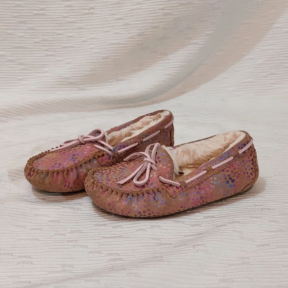 UGG Pink Dakota Polka Dot Moccasin Slippers Size 13